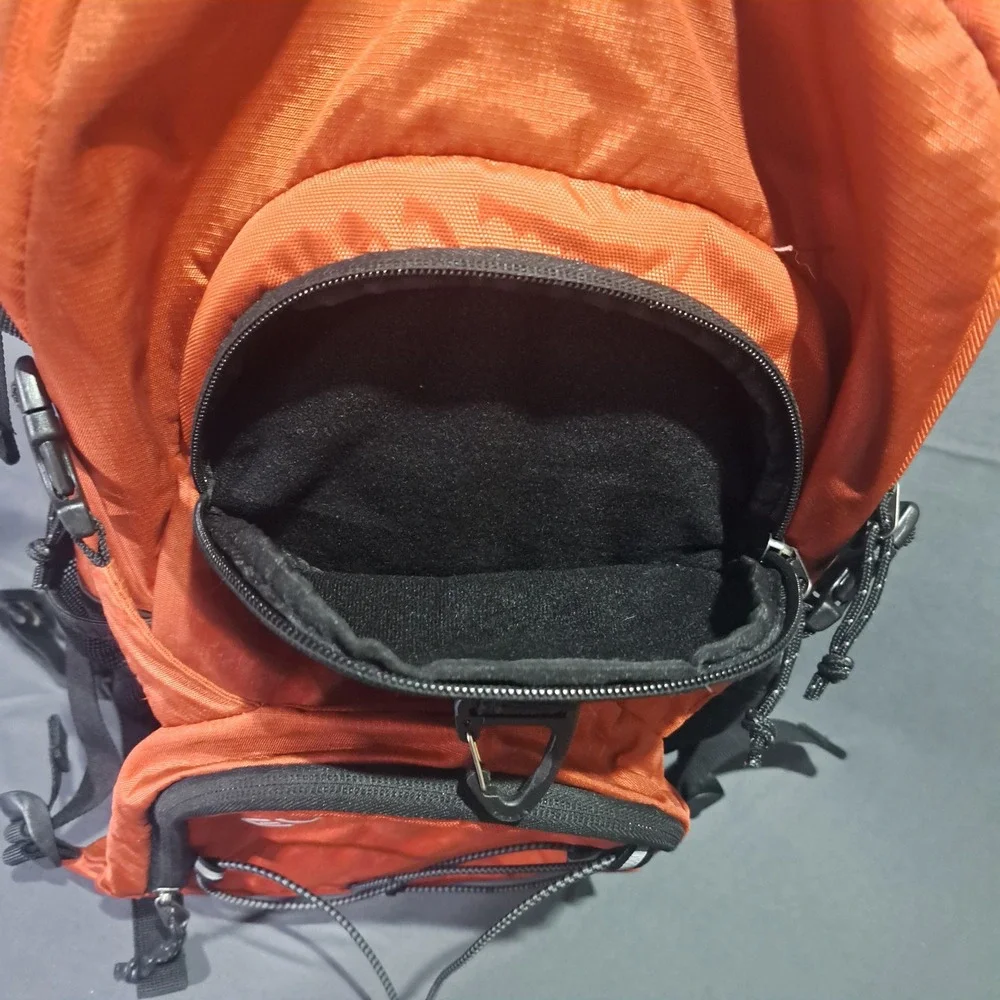 Everfun Red Hiking‎ Backpack Hydration Ready Outdoor Daypack Ripstop Mesh 18L